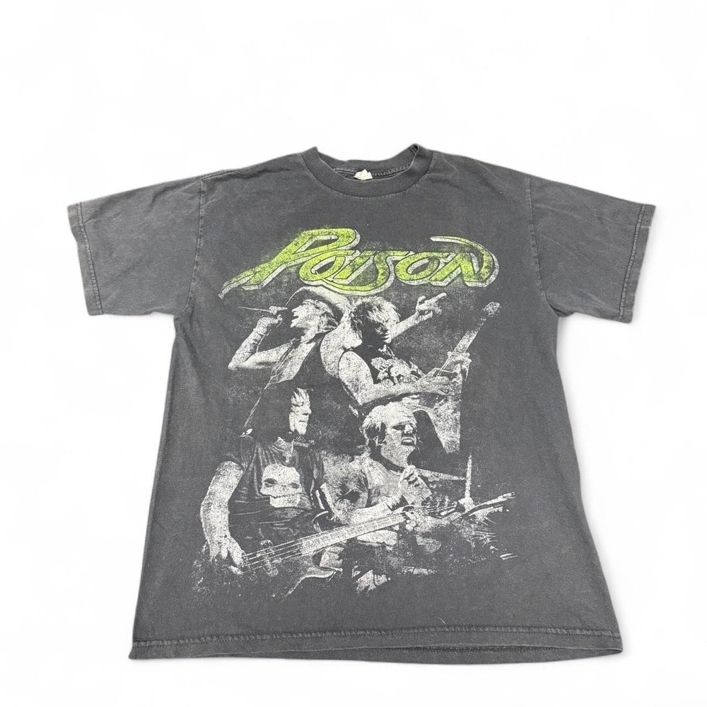 Vintage 2000s poison power to the people world tour faded graphic shirt size L